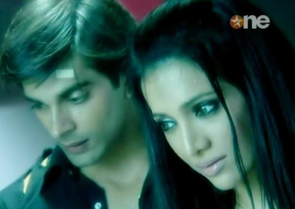 45873131_YJBRVHUKS - 0-karan- shilpa