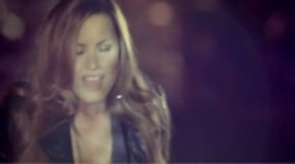 Demi - Lovato - Give - Your - Heart - A - Break (4360)