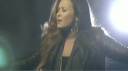 Demi - Lovato - Give - Your - Heart - A - Break (5324)