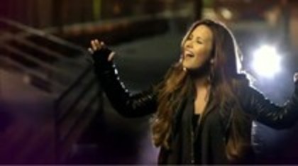 Demi - Lovato - Give - Your - Heart - A - Break (5790)