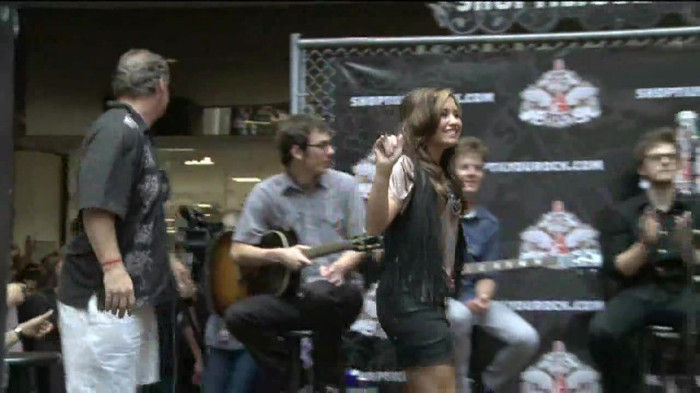 Demi Lovato  Live at Glendale Galleria  in LA for Cambio in HD 00043