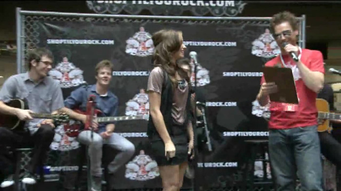 Demi Lovato  Live at Glendale Galleria  in LA for Cambio in HD 00076