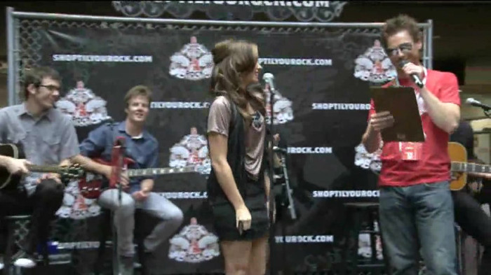 Demi Lovato  Live at Glendale Galleria  in LA for Cambio in HD 00078