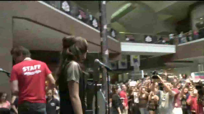 Demi Lovato  Live at Glendale Galleria  in LA for Cambio in HD 00360