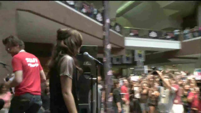 Demi Lovato  Live at Glendale Galleria  in LA for Cambio in HD 00369