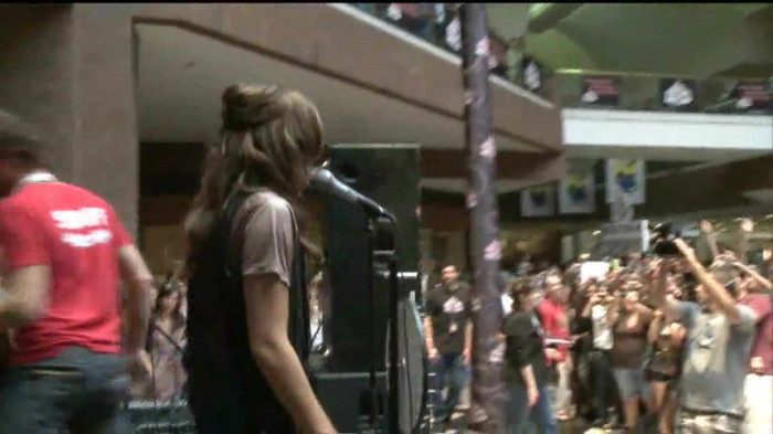 Demi Lovato  Live at Glendale Galleria  in LA for Cambio in HD 00381