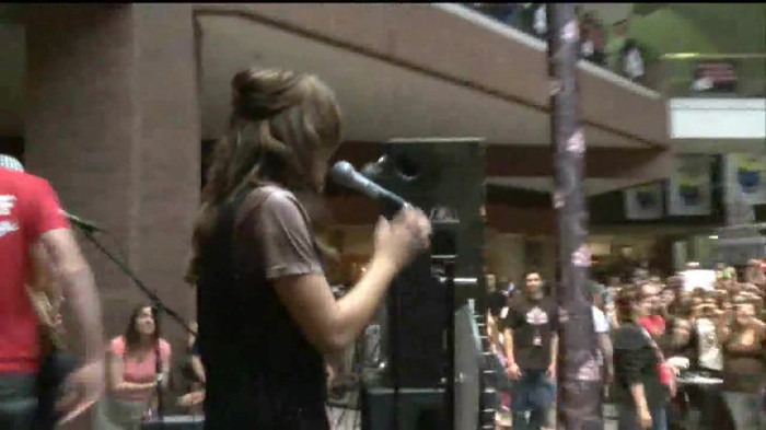 Demi Lovato  Live at Glendale Galleria  in LA for Cambio in HD 00394