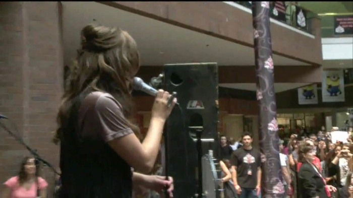 Demi Lovato  Live at Glendale Galleria  in LA for Cambio in HD 00417