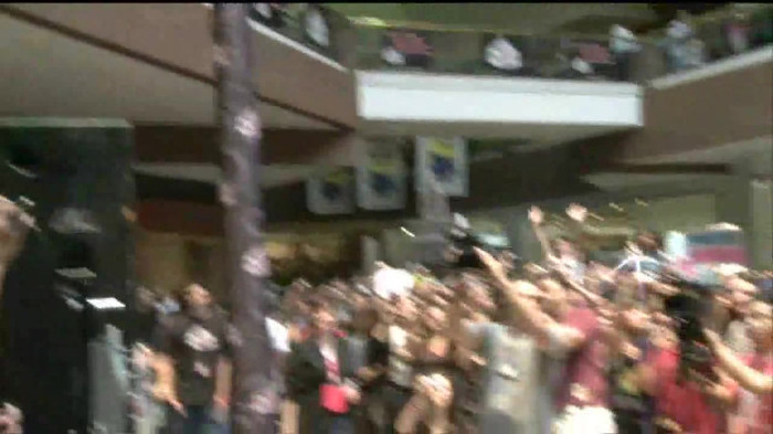 Demi Lovato  Live at Glendale Galleria  in LA for Cambio in HD 00441