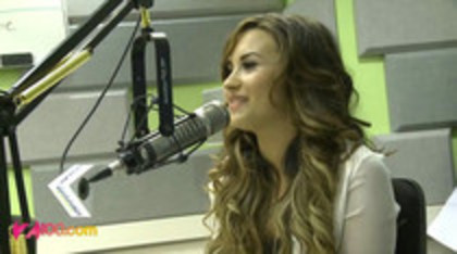 Demi Lovato In-Studio - Z100 New York (501)
