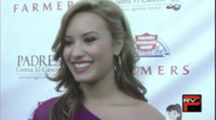 Demi Lovato at Padres Contra El Cancer Event (1014) - Demilush at Padres Contra El Cancer Event Interview Part oo3