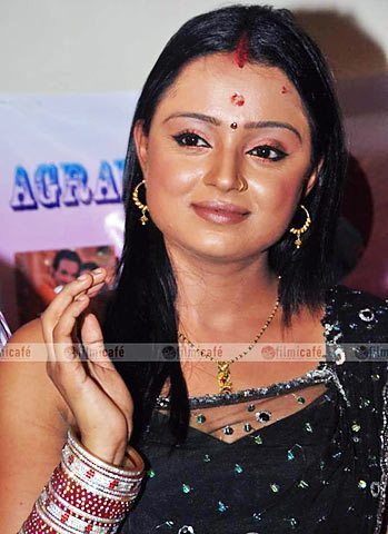 301416_293843127300330_282690118415631_1169950_2105866854_n