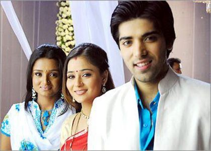 302263_306137542737555_282690118415631_1218327_1442108823_n