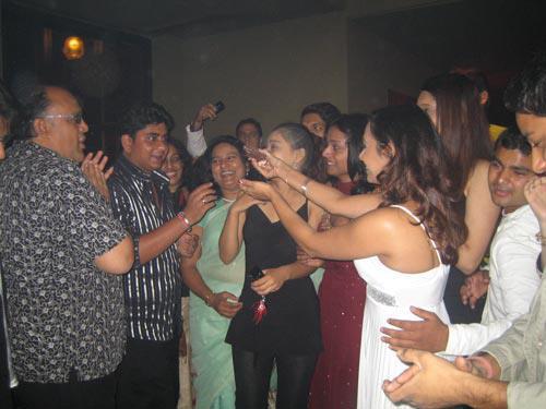 376023_295921273759182_282690118415631_1181331_1365322419_n - Sapna Babul Ka - Bidaai - All My Pics Wid Parul Chauhan I