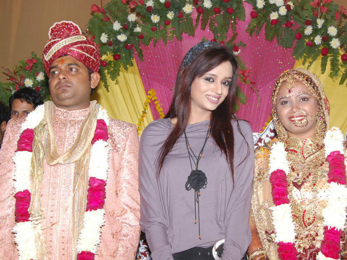 381066_255381847855081_100001498042113_643152_655370772_n