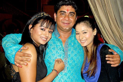 387273_318931831458126_282690118415631_1250765_1913335460_n - Sapna Babul Ka - Bidaai - All My Pics Wid Parul Chauhan I