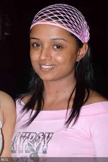 387380_318929784791664_282690118415631_1250751_1721742000_n - Sapna Babul Ka - Bidaai - All My Pics Wid Parul Chauhan I