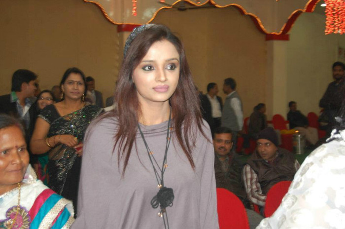 533894_394893100528665_282690118415631_1485751_1135929839_n - Sapna Babul Ka - Bidaai - All My Pics Wid Parul Chauhan I