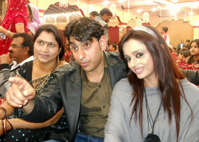 556218_200869733356941_100003017474683_321257_1934524550_n - Sapna Babul Ka - Bidaai - All My Pics Wid Parul Chauhan I