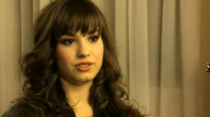 Demi Lovato - Dont Forget - Live Nation Presents Backstage (506)