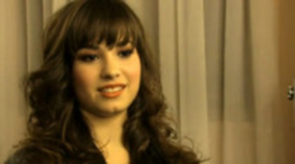 Demi Lovato - Dont Forget - Live Nation Presents Backstage (992)