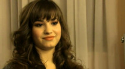 Demi Lovato - Dont Forget - Live Nation Presents Backstage (993)