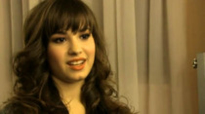 Demi Lovato - Dont Forget - Live Nation Presents Backstage (995)