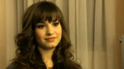 Demi Lovato - Dont Forget - Live Nation Presents Backstage (1483)