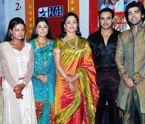 296757_300049843346325_282690118415631_1198305_572570617_n - Sapna Babul Ka - Bidaai - All My Pics Wid Parul Chauhan I