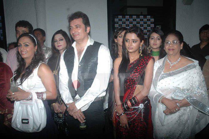 302911_300049636679679_282690118415631_1198298_429672198_n - Sapna Babul Ka - Bidaai - All My Pics Wid Parul Chauhan I