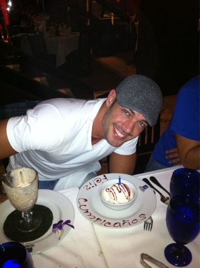  - 01 William Levy