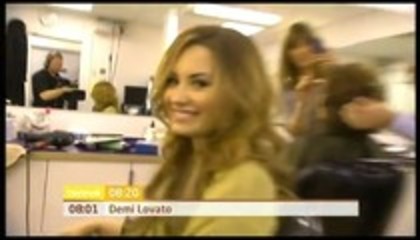 April 02 2012 - Demi Lovato in Daybreak (5)