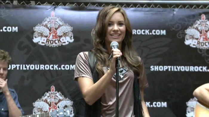 Demi Lovato  Live at Glendale Galleria  in LA for Cambio in HD 00534