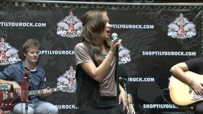 Demi Lovato  Live at Glendale Galleria  in LA for Cambio in HD 01065 - Demilush - Live at Glendale Galleria in LA for Cambio Part oo2