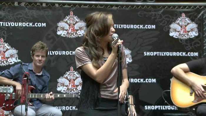 Demi Lovato  Live at Glendale Galleria  in LA for Cambio in HD 01085 - Demilush - Live at Glendale Galleria in LA for Cambio Part oo2