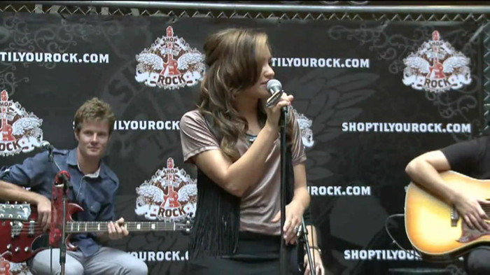 Demi Lovato  Live at Glendale Galleria  in LA for Cambio in HD 01090 - Demilush - Live at Glendale Galleria in LA for Cambio Part oo2