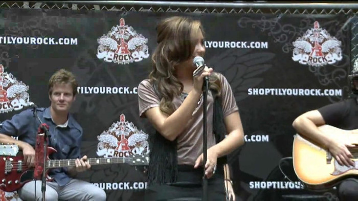 Demi Lovato  Live at Glendale Galleria  in LA for Cambio in HD 01106 - Demilush - Live at Glendale Galleria in LA for Cambio Part oo2