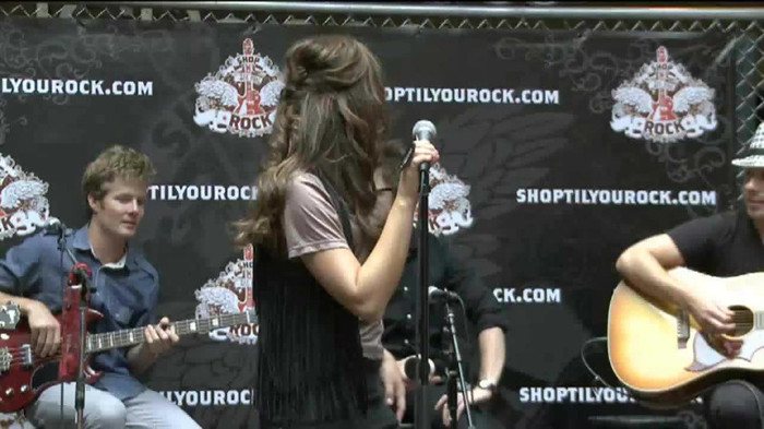 Demi Lovato  Live at Glendale Galleria  in LA for Cambio in HD 01235 - Demilush - Live at Glendale Galleria in LA for Cambio Part oo2