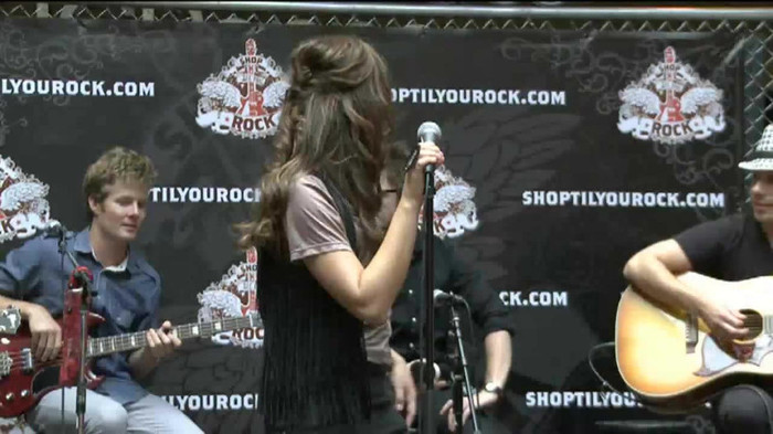 Demi Lovato  Live at Glendale Galleria  in LA for Cambio in HD 01236 - Demilush - Live at Glendale Galleria in LA for Cambio Part oo2