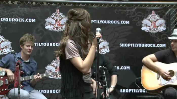 Demi Lovato  Live at Glendale Galleria  in LA for Cambio in HD 01239 - Demilush - Live at Glendale Galleria in LA for Cambio Part oo2