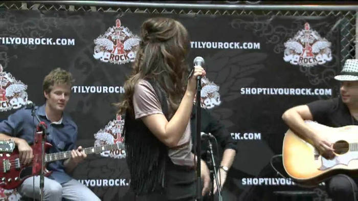 Demi Lovato  Live at Glendale Galleria  in LA for Cambio in HD 01242 - Demilush - Live at Glendale Galleria in LA for Cambio Part oo2