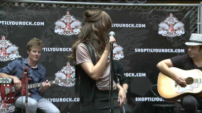 Demi Lovato  Live at Glendale Galleria  in LA for Cambio in HD 01248 - Demilush - Live at Glendale Galleria in LA for Cambio Part oo2