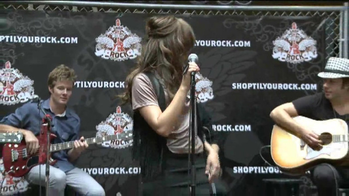 Demi Lovato  Live at Glendale Galleria  in LA for Cambio in HD 01249 - Demilush - Live at Glendale Galleria in LA for Cambio Part oo2