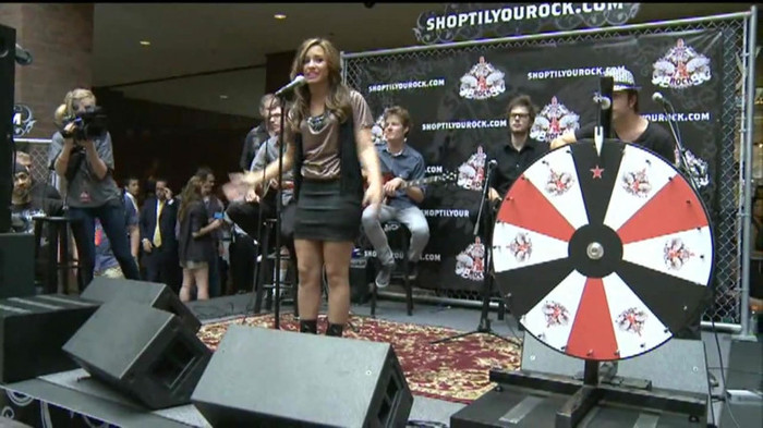 Demi Lovato  Live at Glendale Galleria  in LA for Cambio in HD 00781 - Demilush - Live at Glendale Galleria in LA for Cambio Part oo1