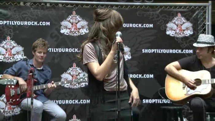 Demi Lovato  Live at Glendale Galleria  in LA for Cambio in HD 01252 - Demilush - Live at Glendale Galleria in LA for Cambio Part oo2