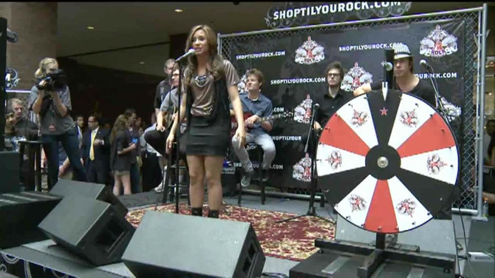 Demi Lovato  Live at Glendale Galleria  in LA for Cambio in HD 00794