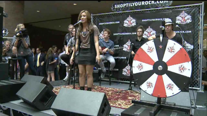 Demi Lovato  Live at Glendale Galleria  in LA for Cambio in HD 00798