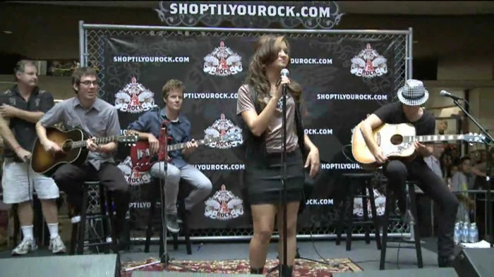 Demi Lovato  Live at Glendale Galleria  in LA for Cambio in HD 01335 - Demilush - Live at Glendale Galleria in LA for Cambio Part oo2