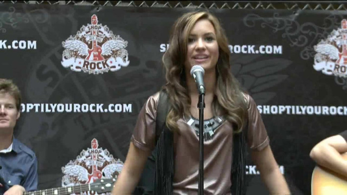 Demi Lovato  Live at Glendale Galleria  in LA for Cambio in HD 00868