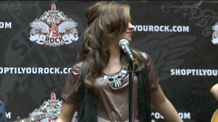 Demi Lovato  Live at Glendale Galleria  in LA for Cambio in HD 02679 - Demilush - Live at Glendale Galleria in LA for Cambio Part oo5